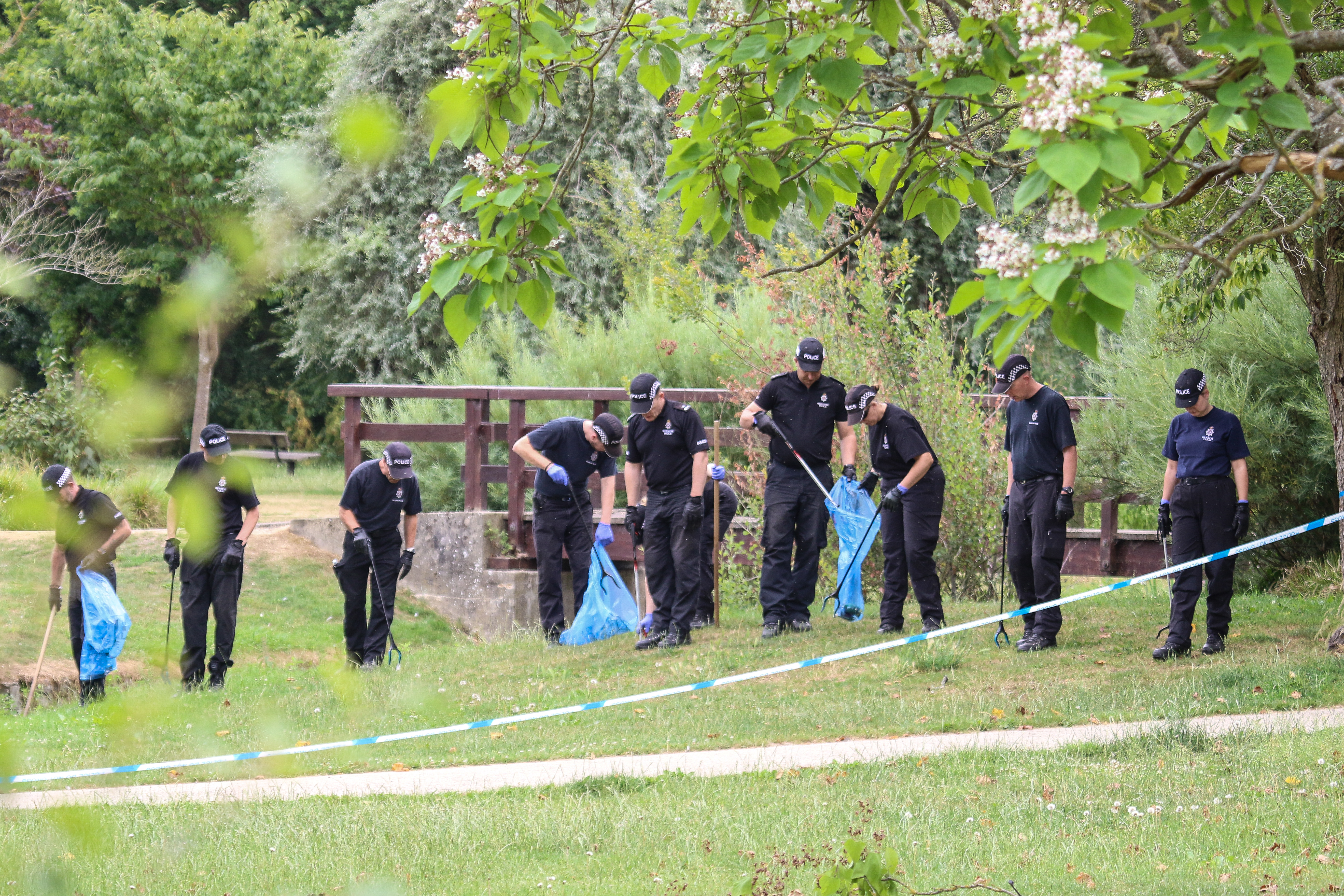 ST HR SP 128 SPENCER QUEEN ELIZABETH GARDENS